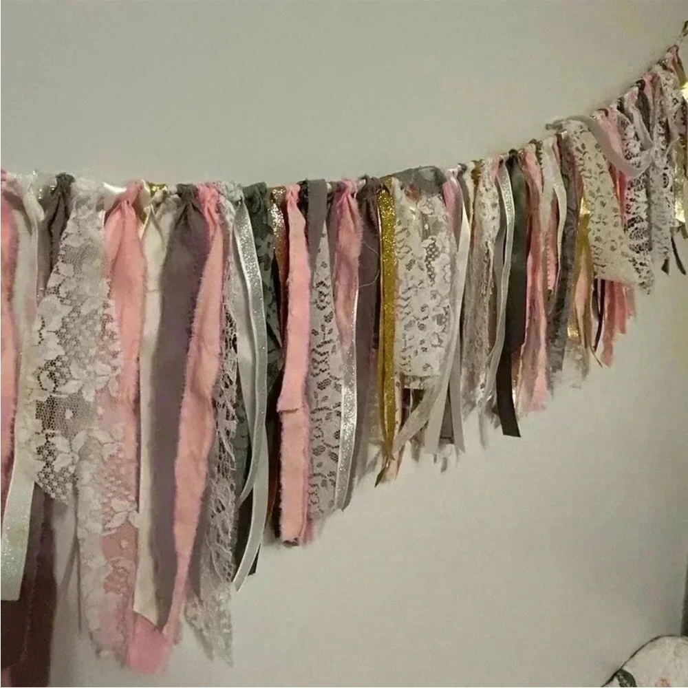 Lot of Little Girl/Baby Decor Wall Hangings and Picture